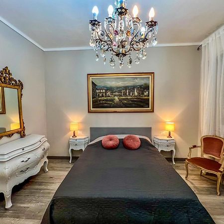La Casa Bianca Lägenhet Vercelli Exteriör bild